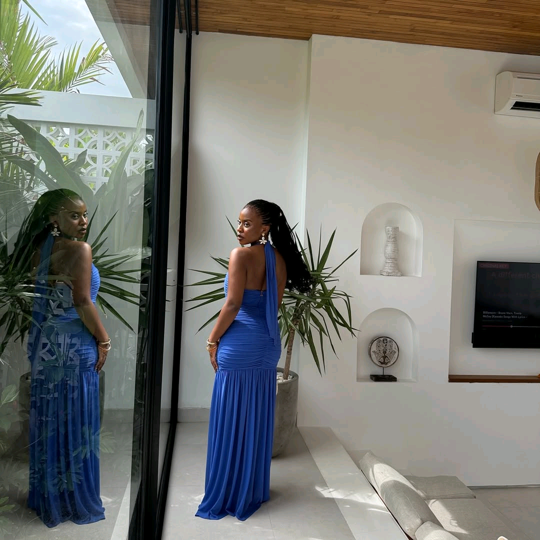 GOWN 2131