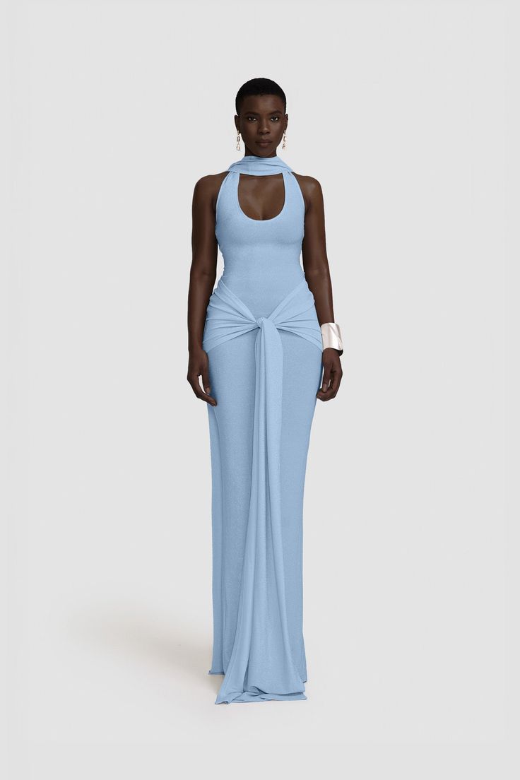 GOWN 2326
