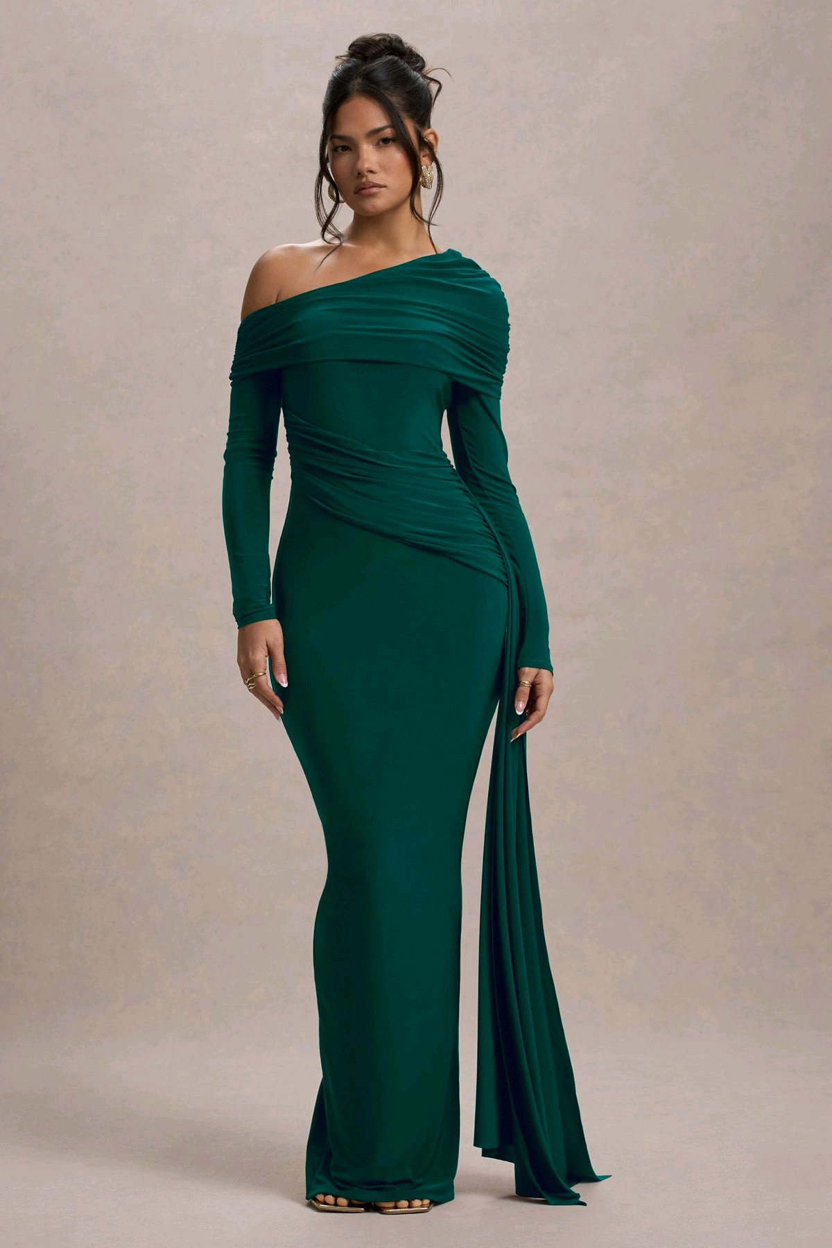 GOWN 324
