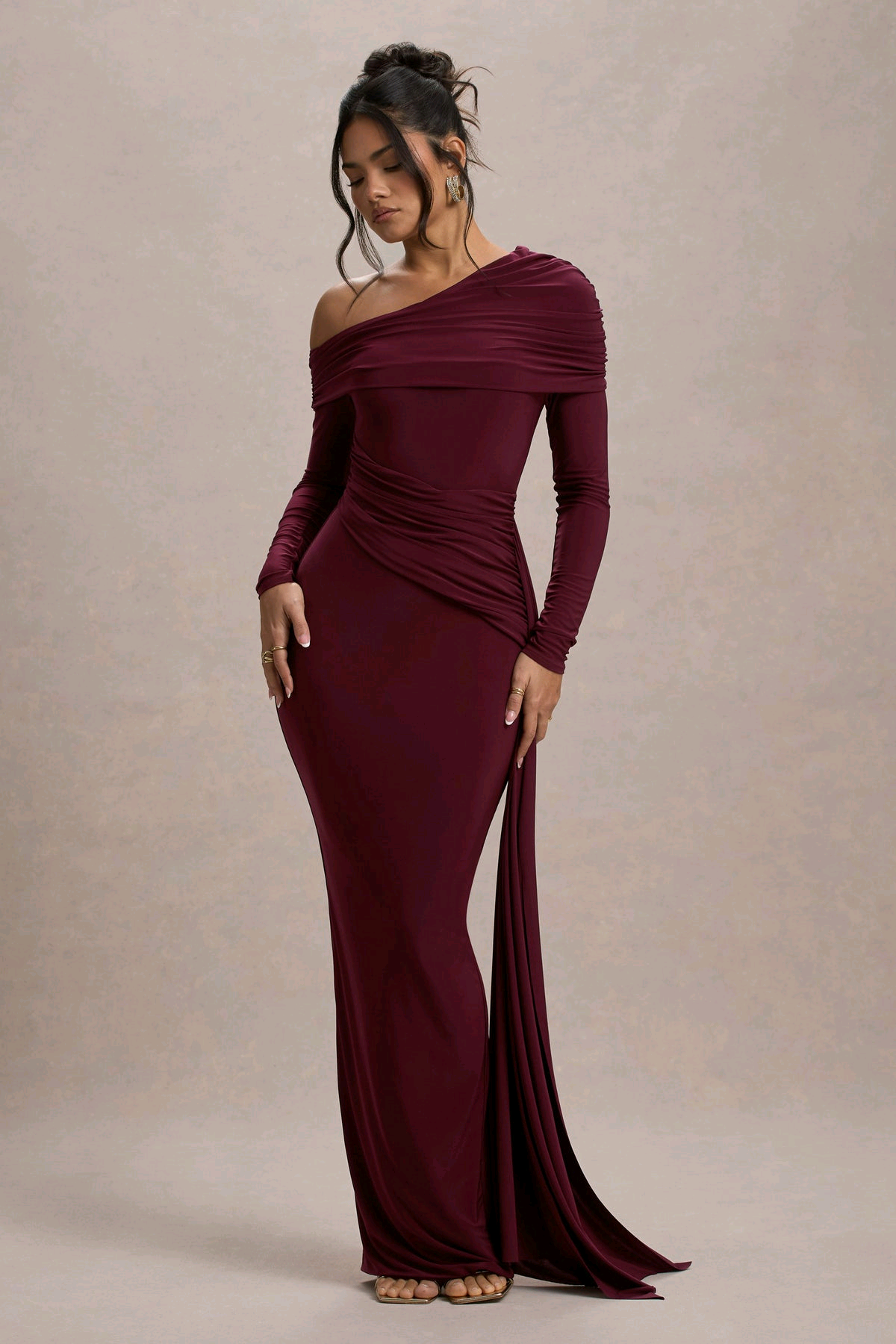 GOWN 324