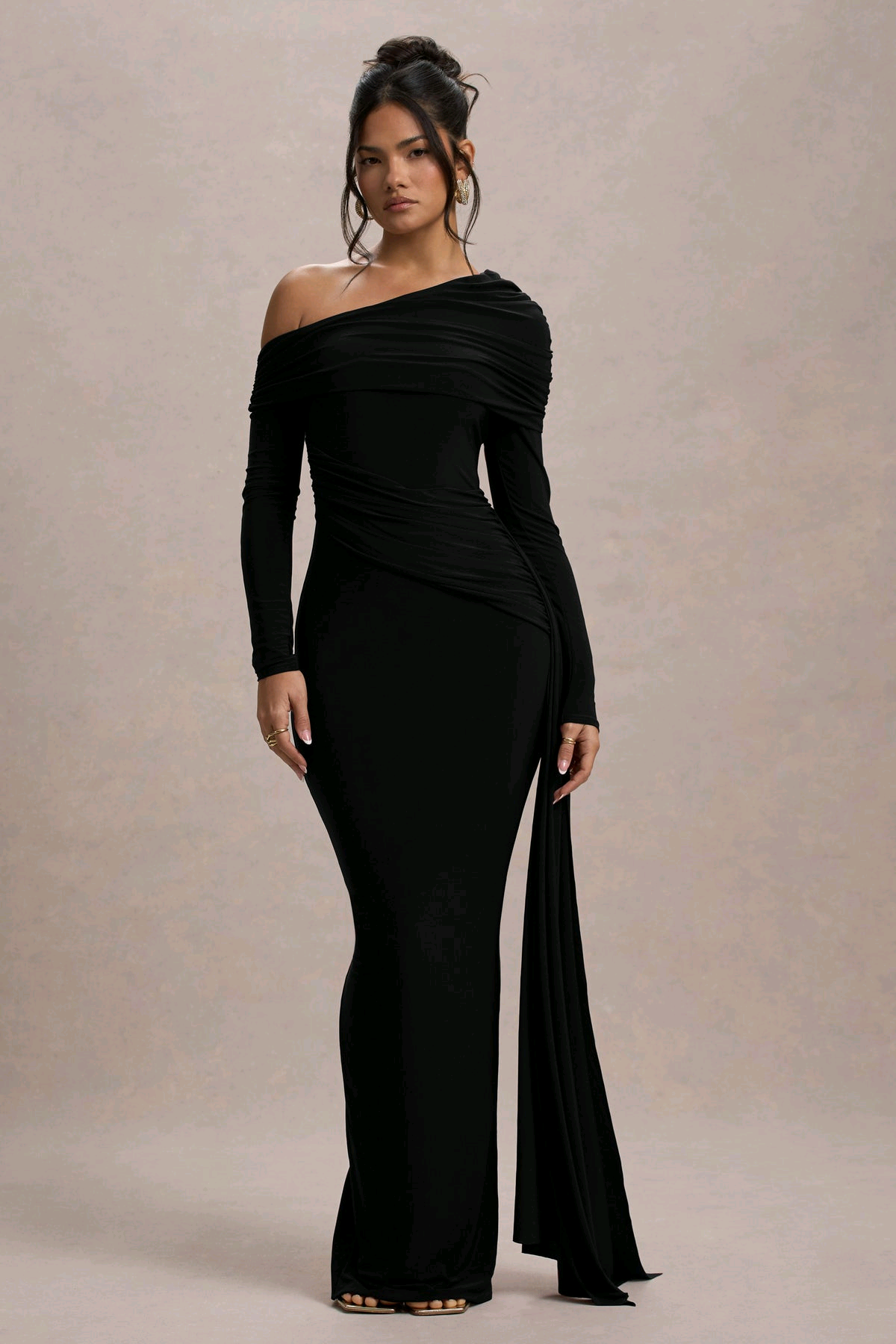 GOWN 324