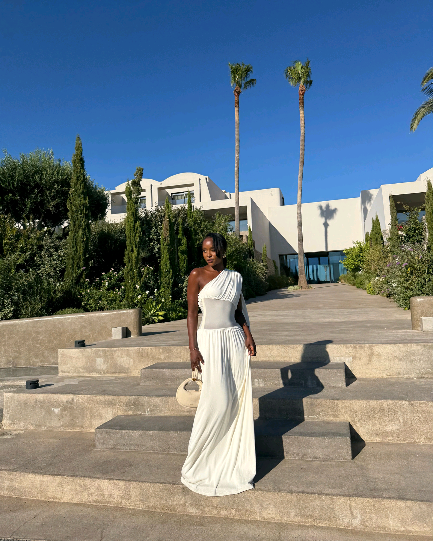 GOWN 2199