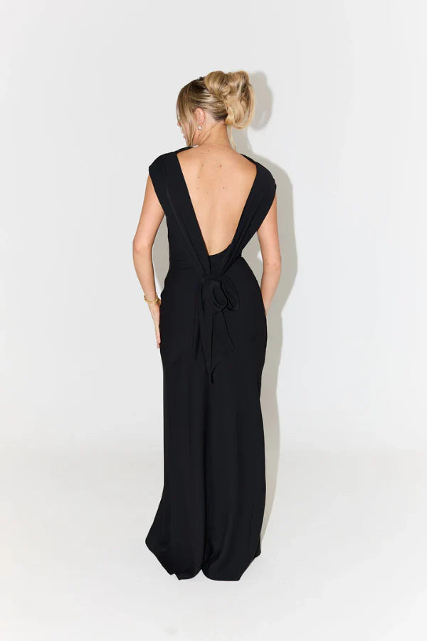 GOWN 1713