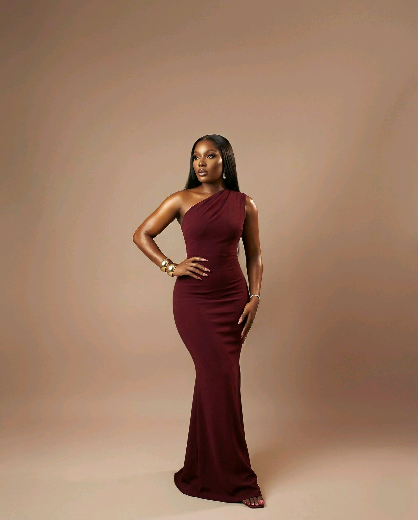 GOWN 1730