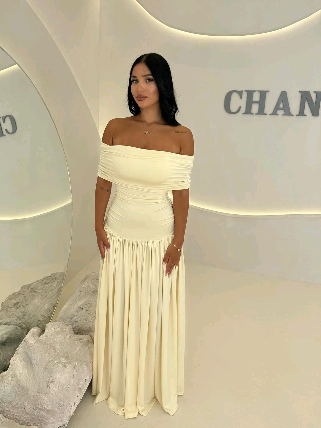GOWN 1013