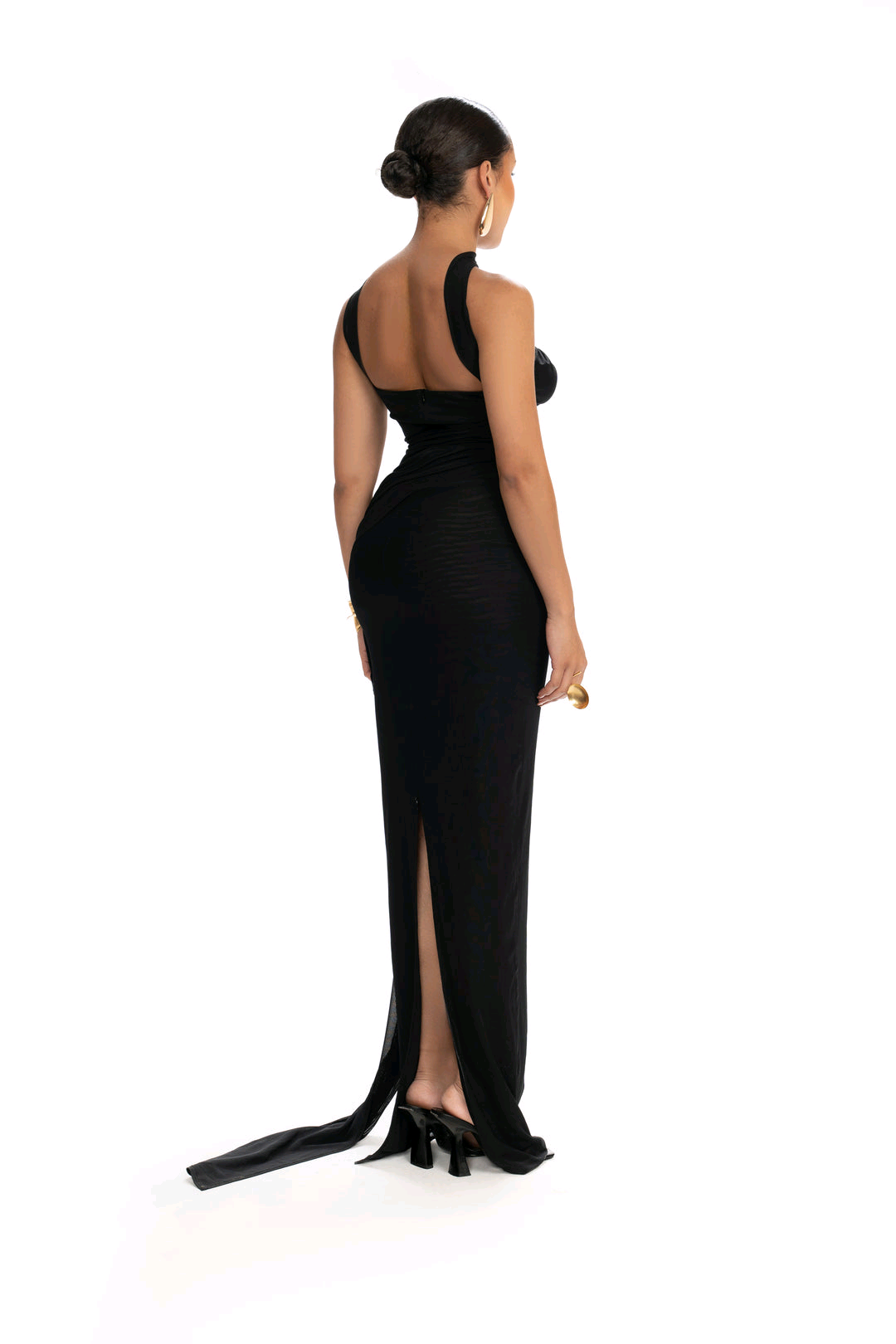 GOWN 105