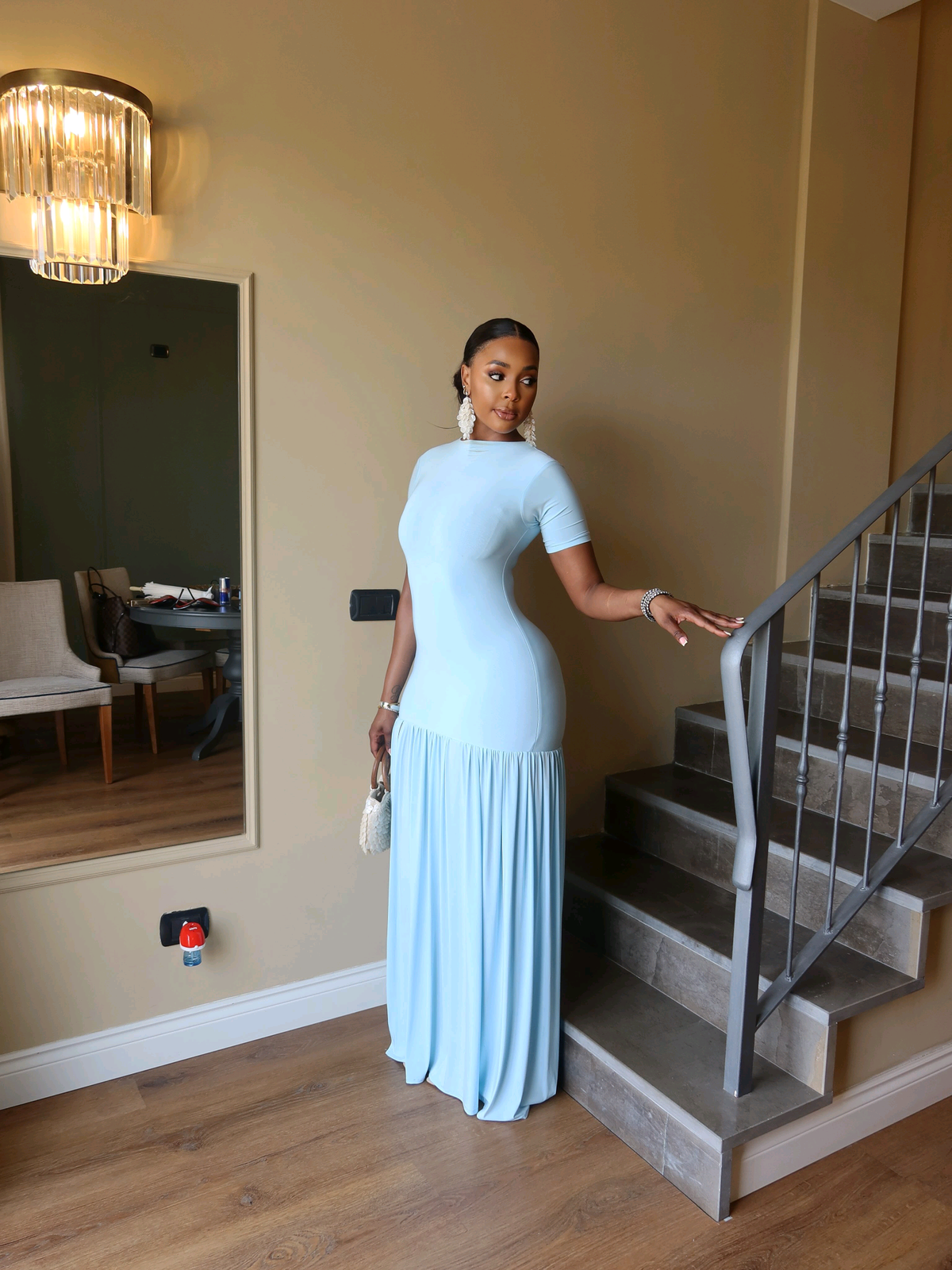 GOWN 1067
