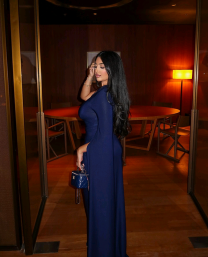 GOWN 1100
