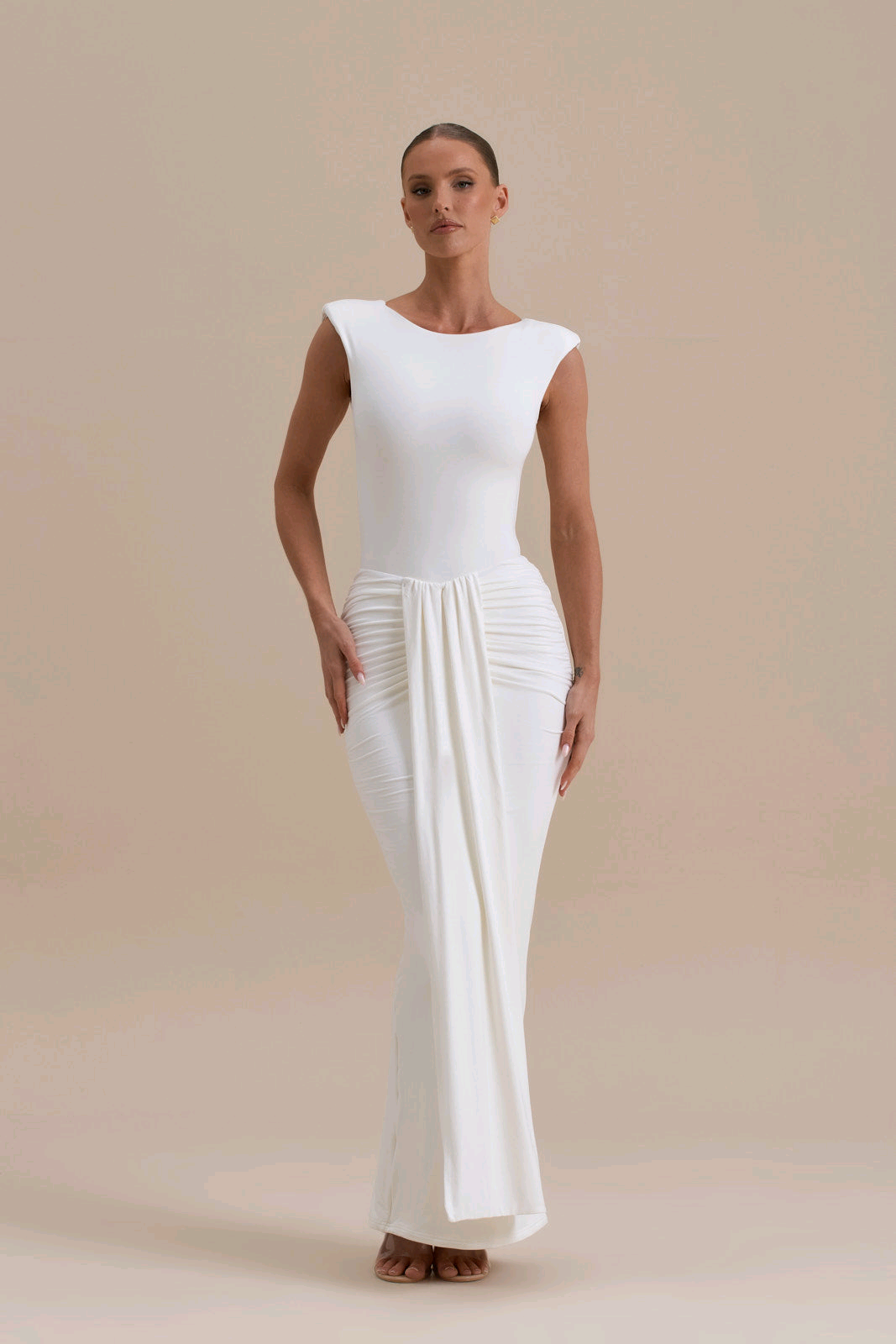 GOWN 140