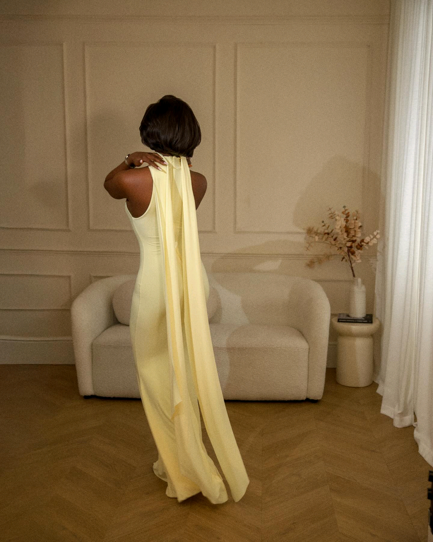 GOWN 1651