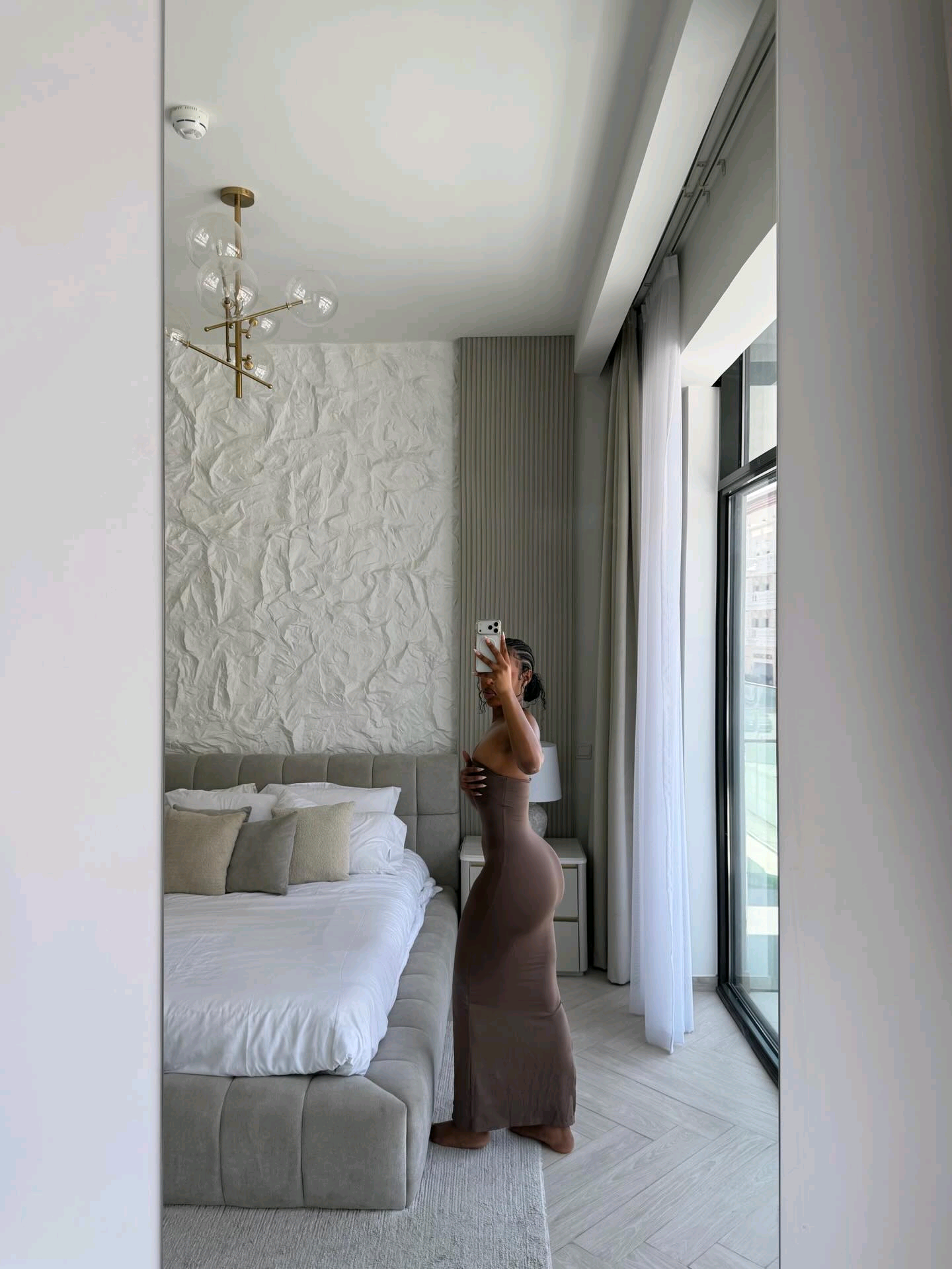 MAXI 1834