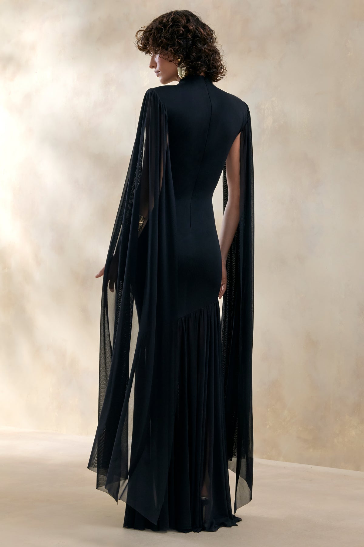GOWN 1885