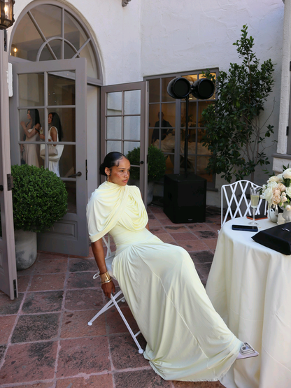 GOWN 2058