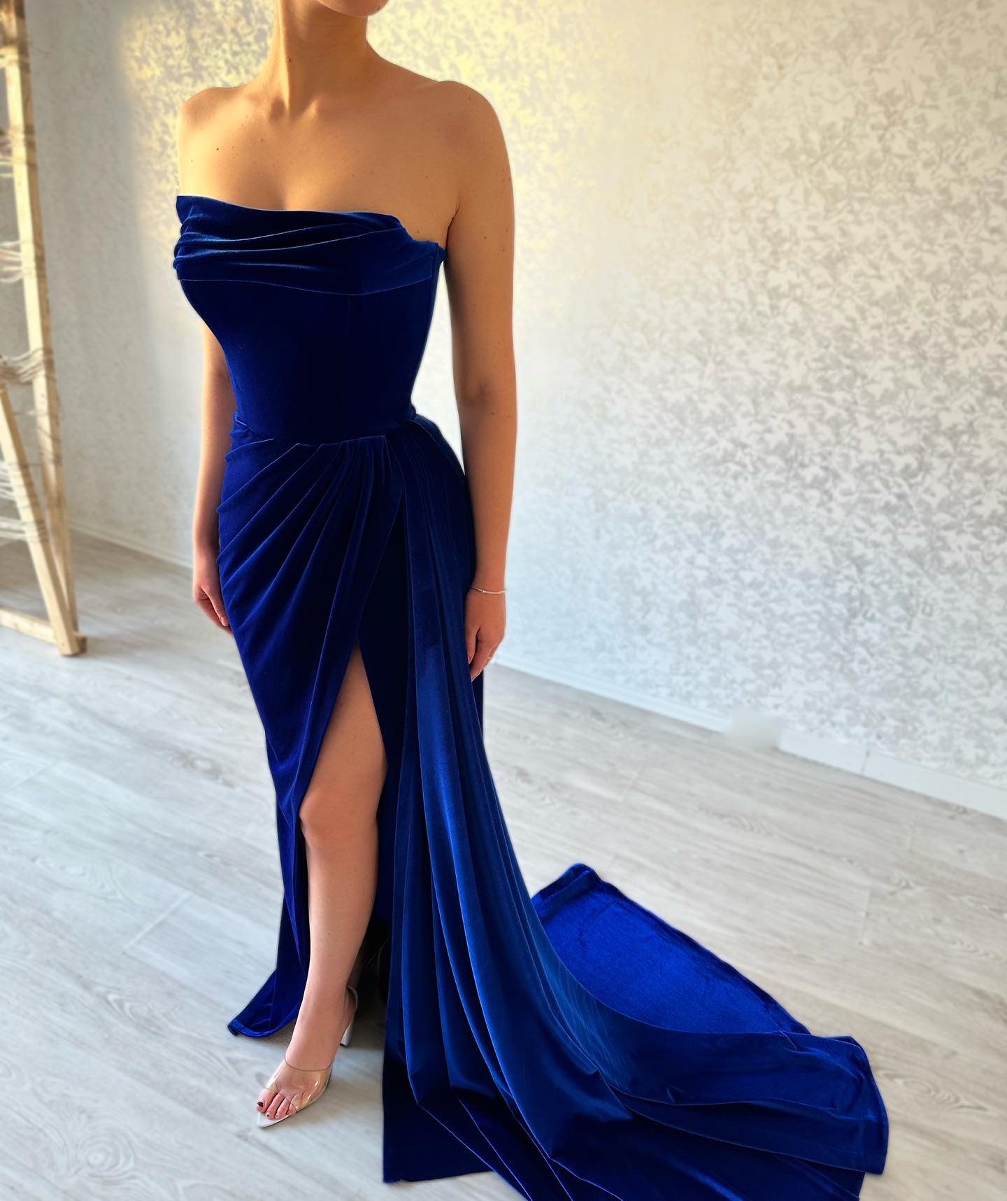 GOWN 2194