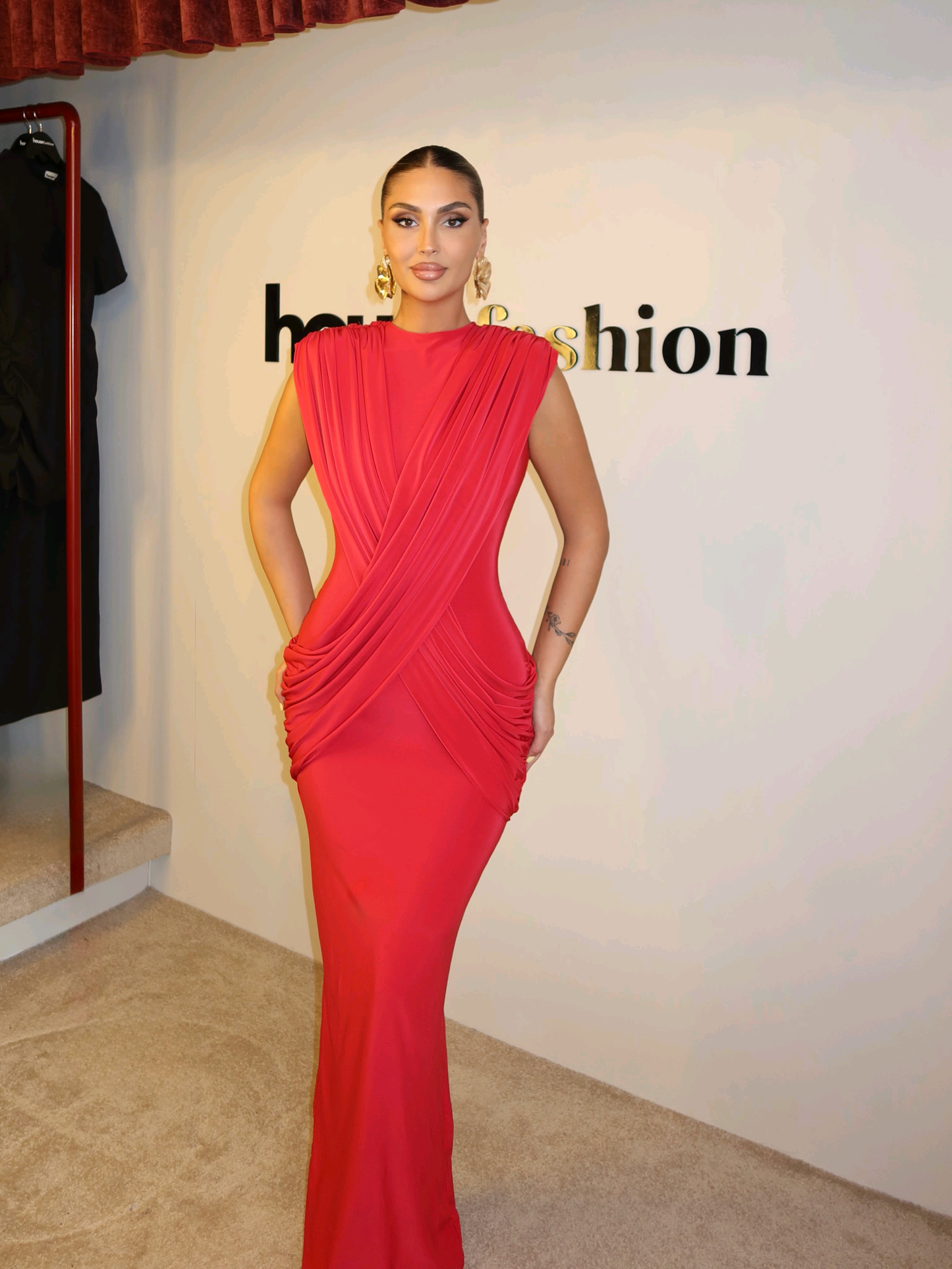 GOWN 2318