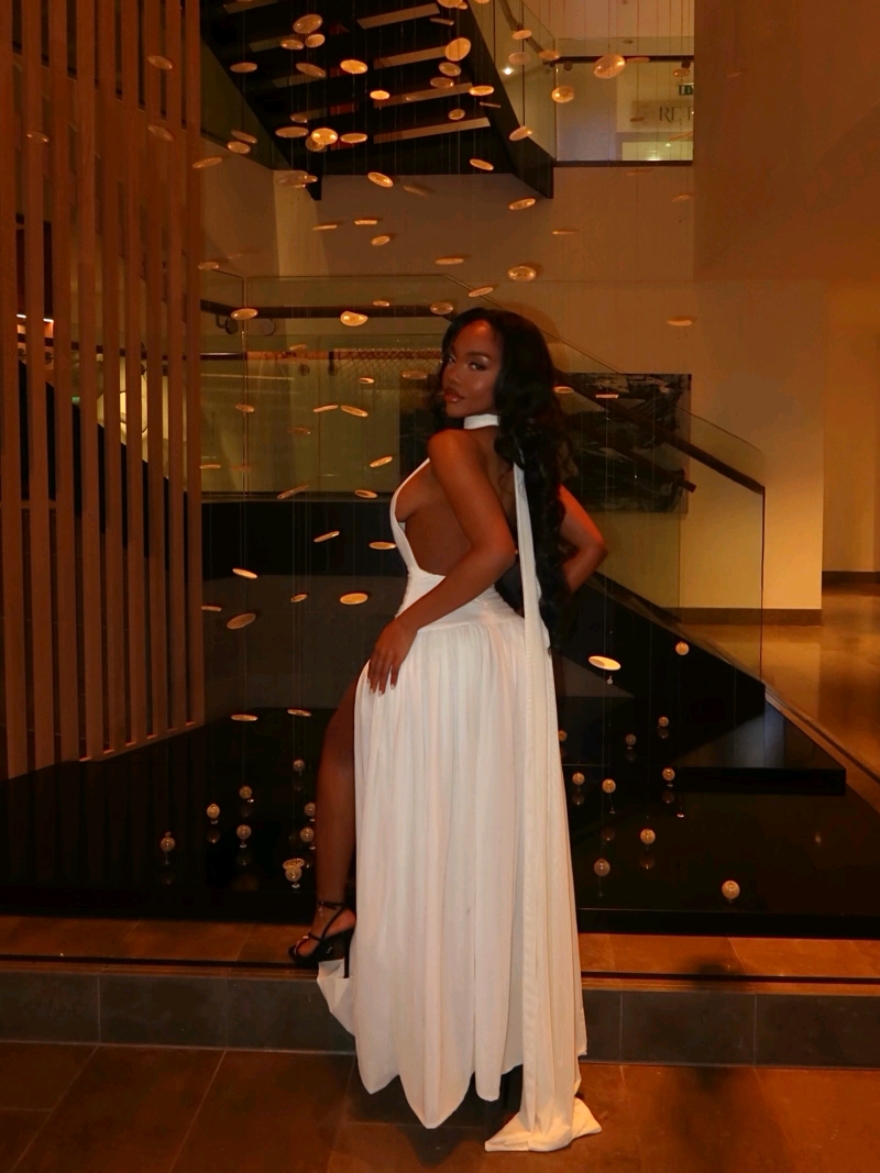 GOWN 2416