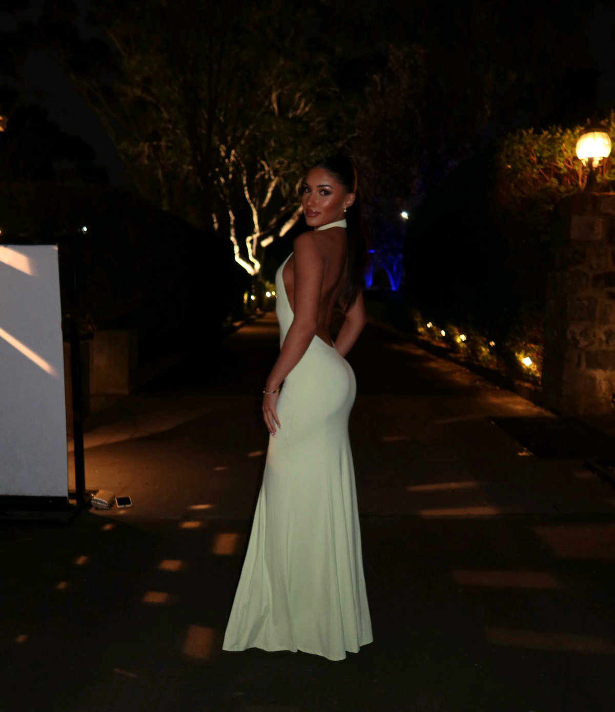 GOWN 2437
