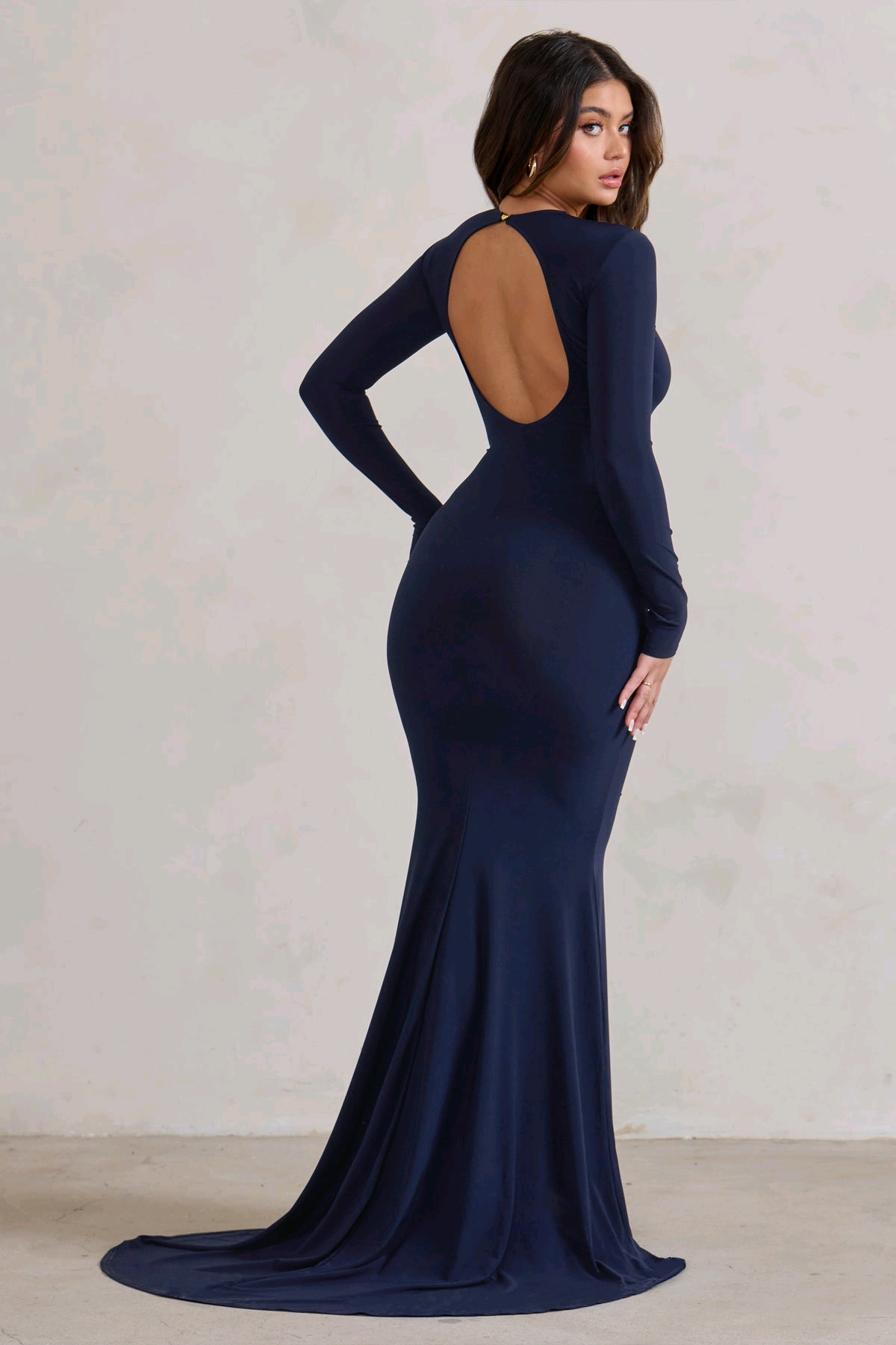 GOWN 300