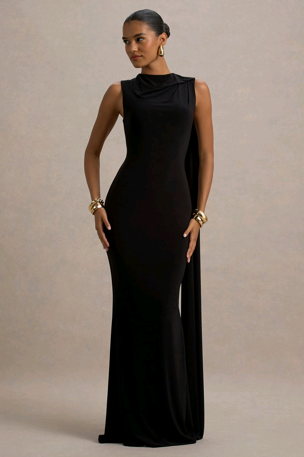 GOWN 310