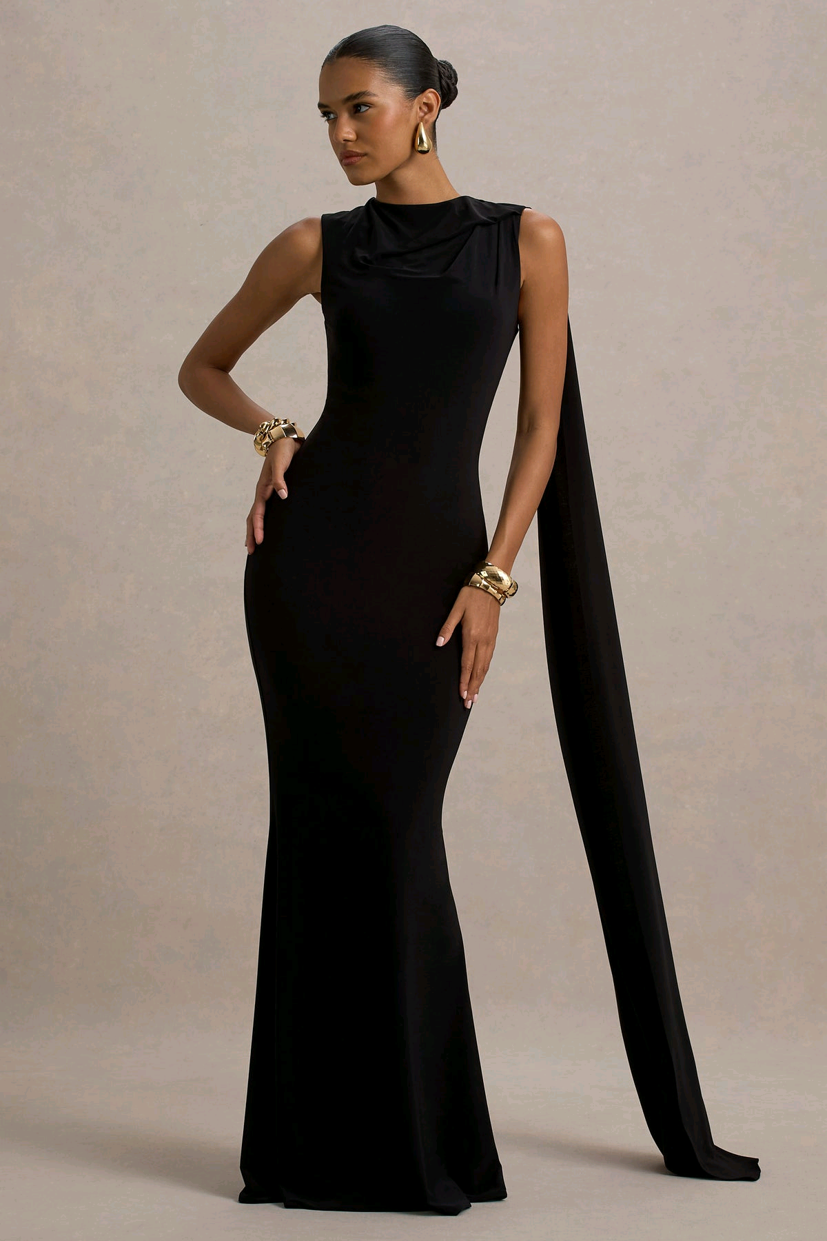 GOWN 310