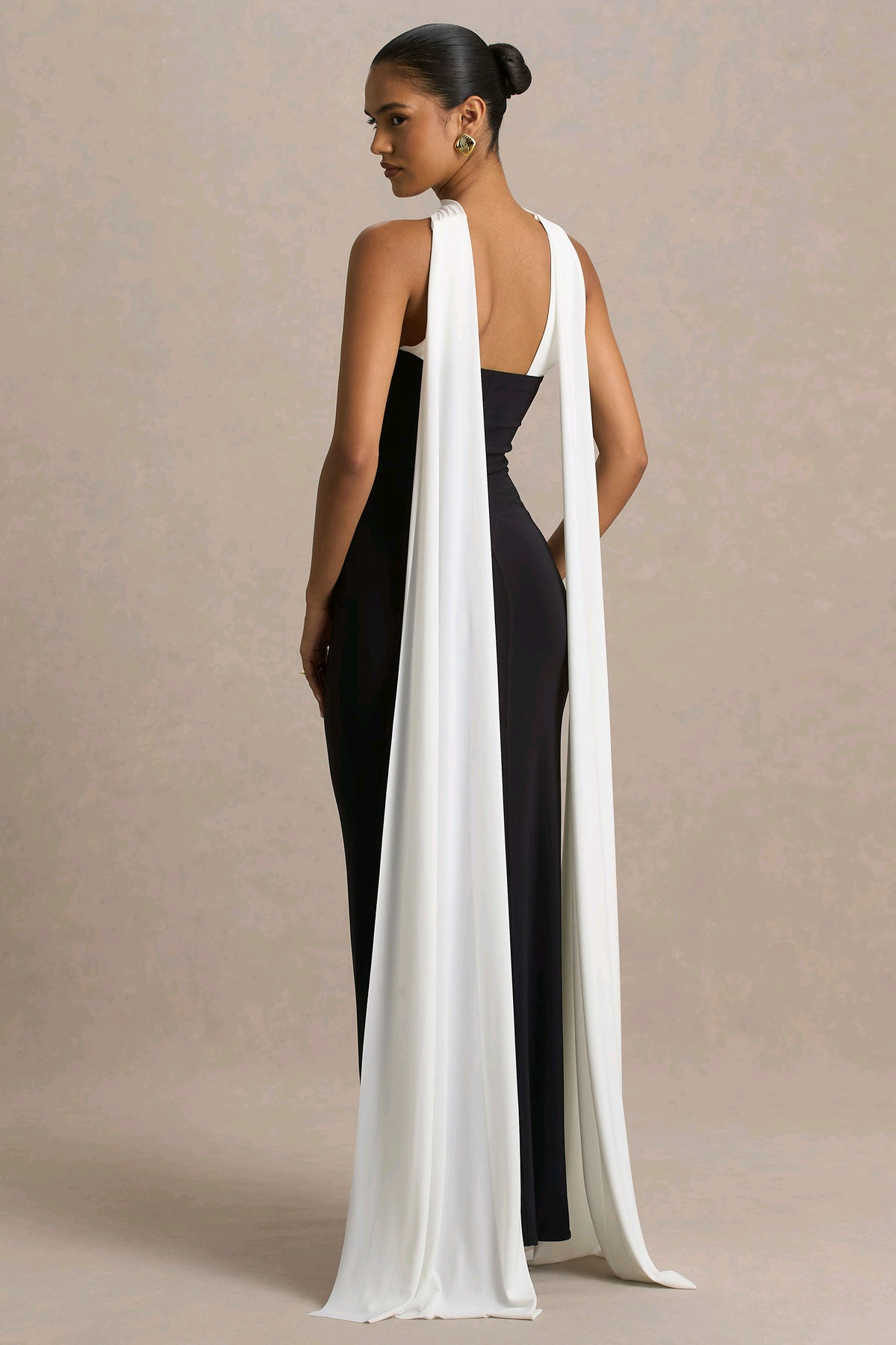 GOWN 311