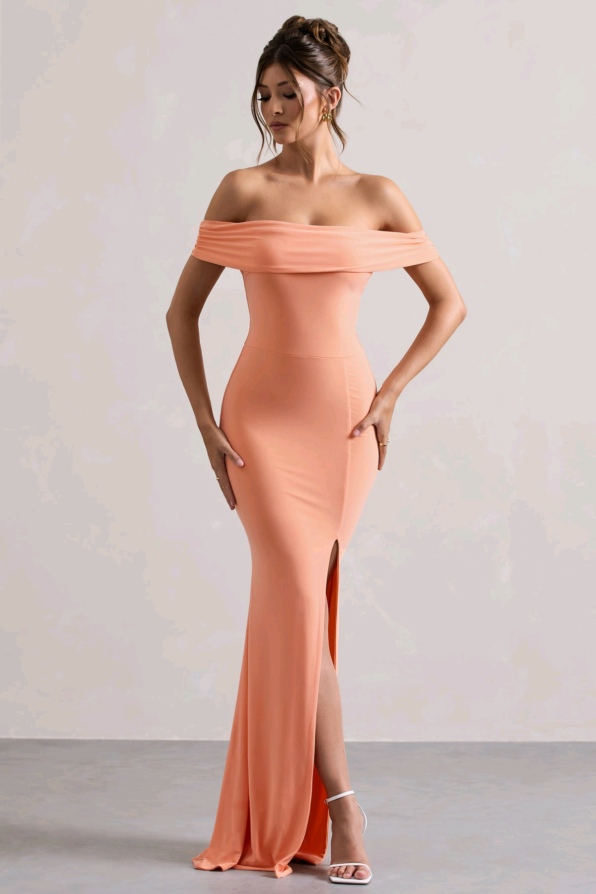 GOWN 327
