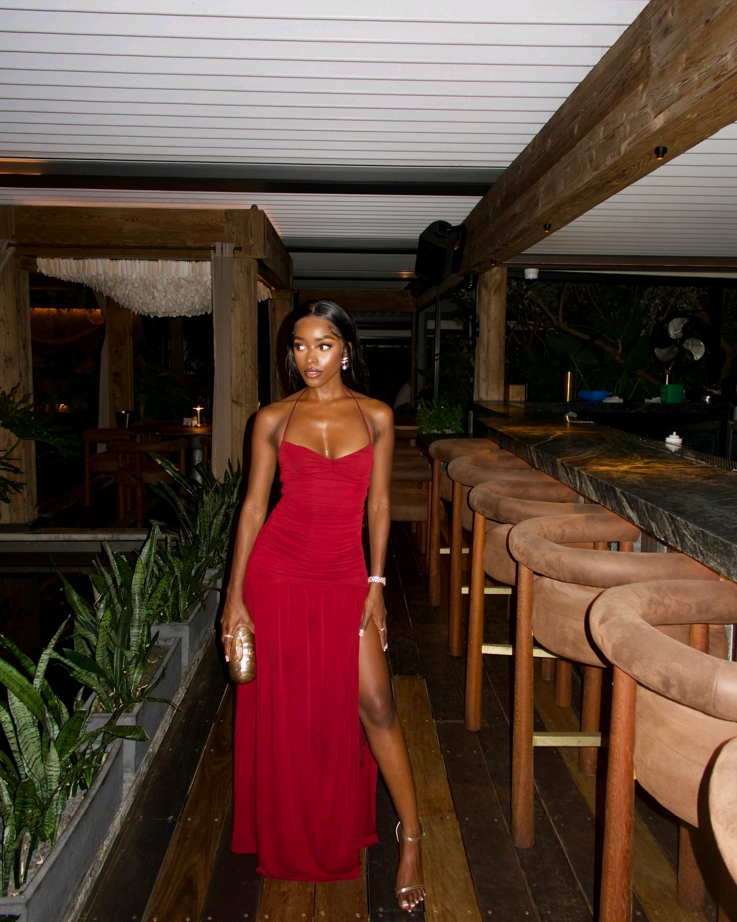 GOWN 530