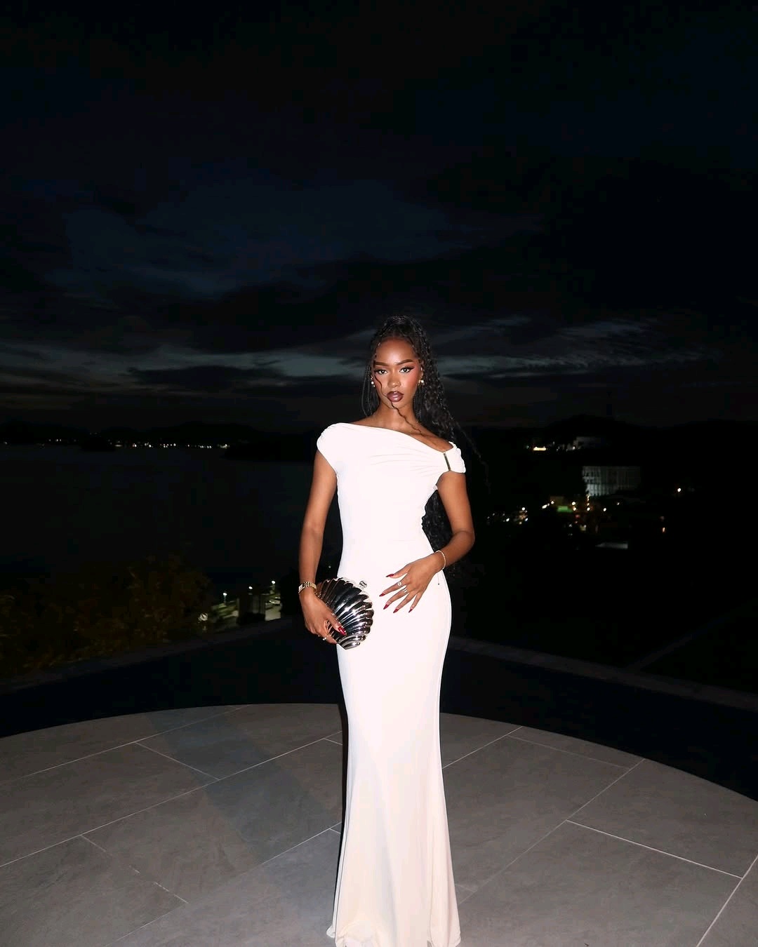 GOWN 61