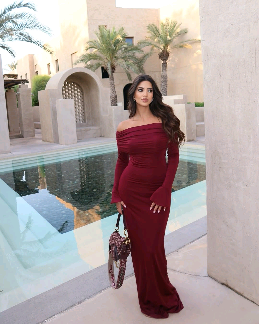 GOWN 655