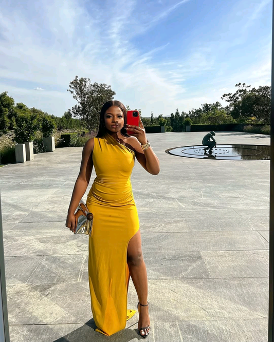 GOWN 697