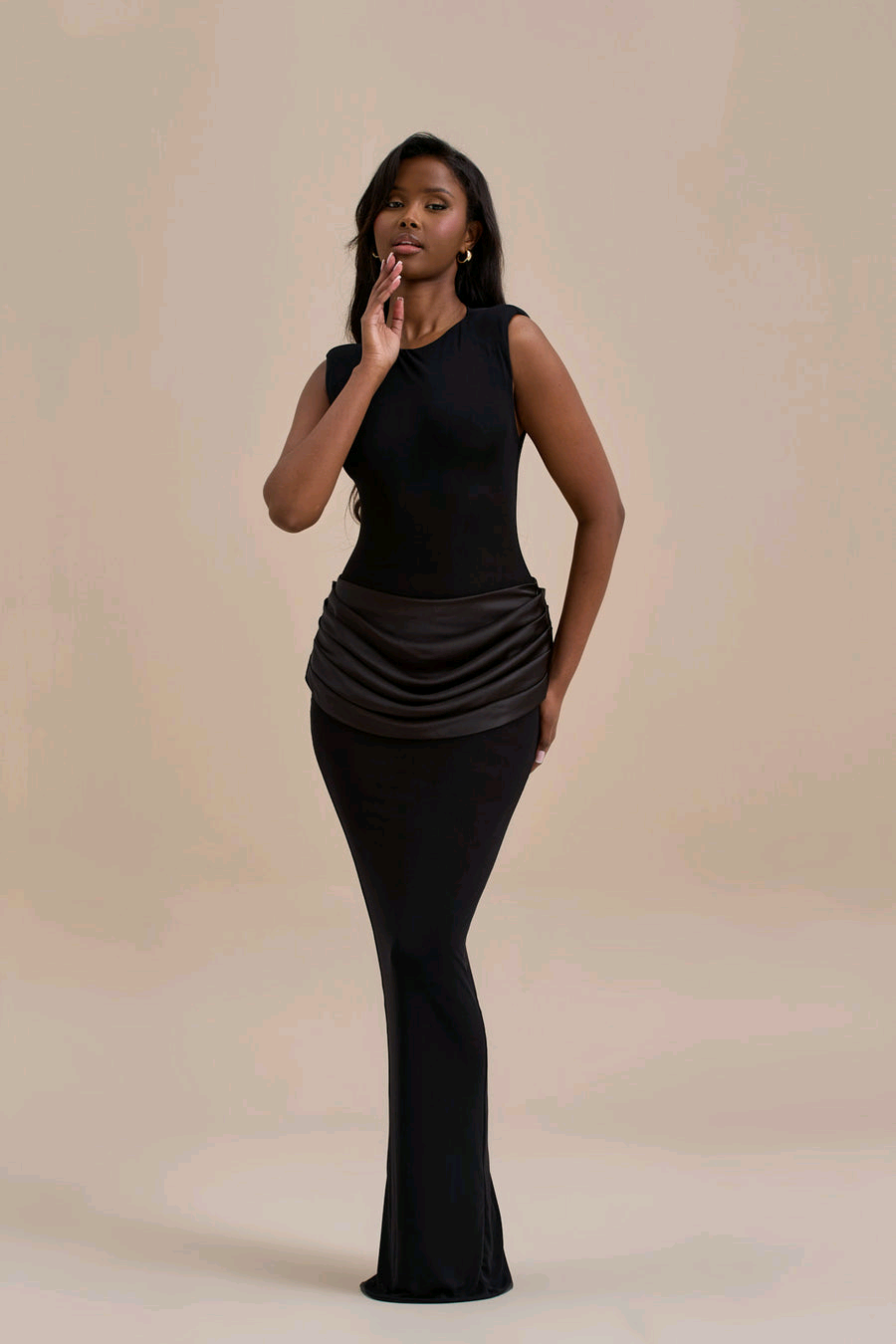 GOWN 724
