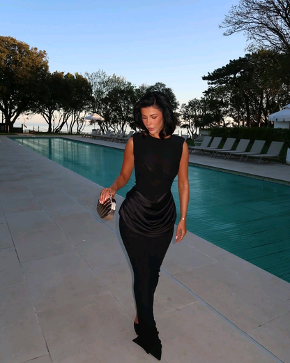 GOWN 724