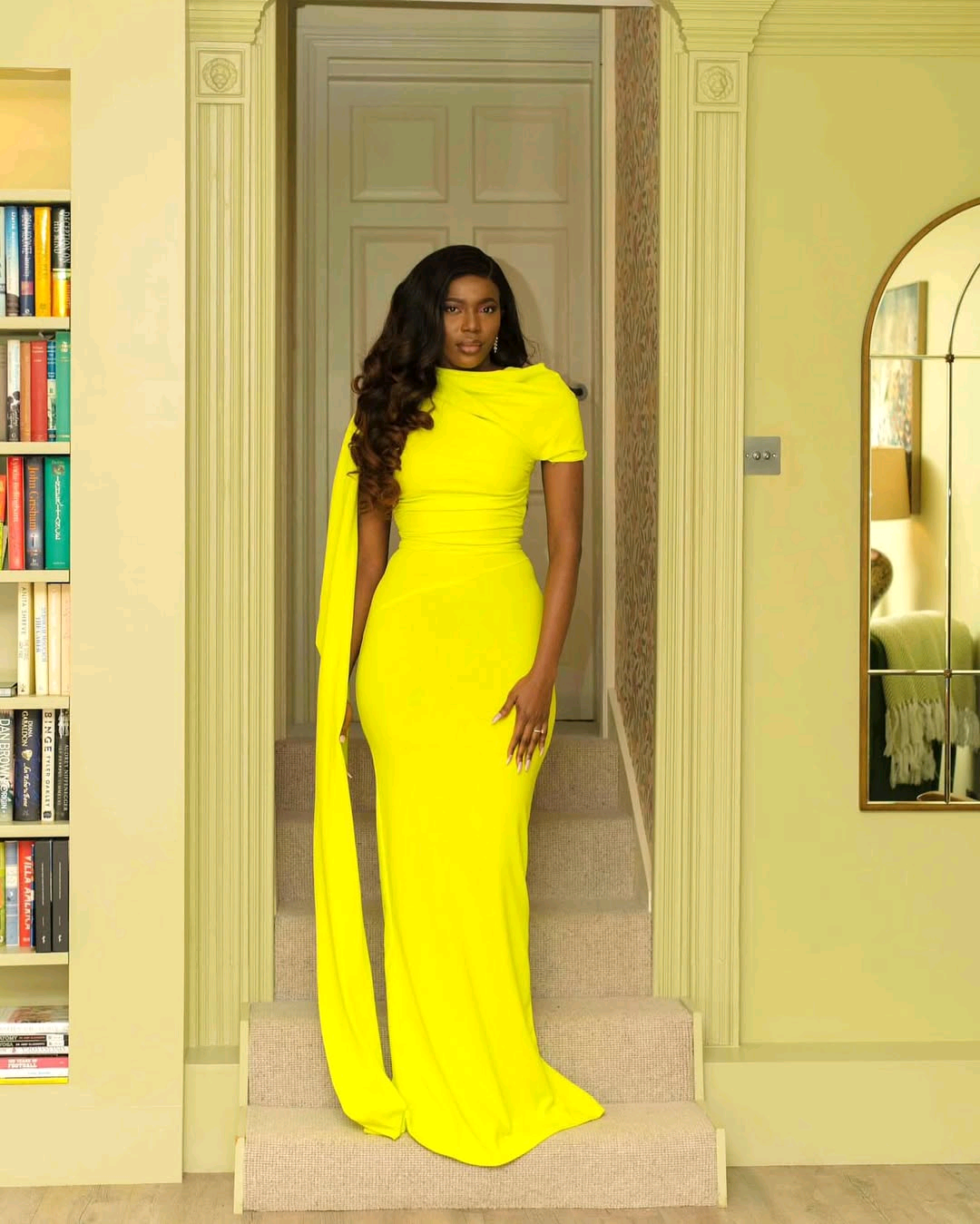 GOWN 771