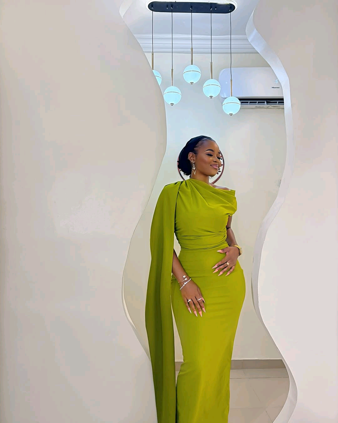 GOWN 829
