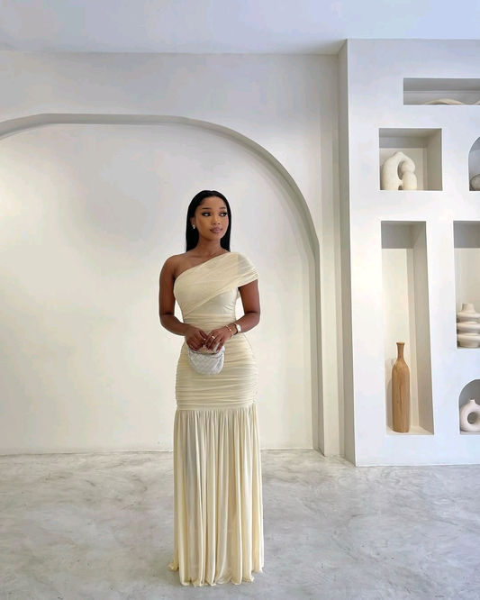 GOWN 862