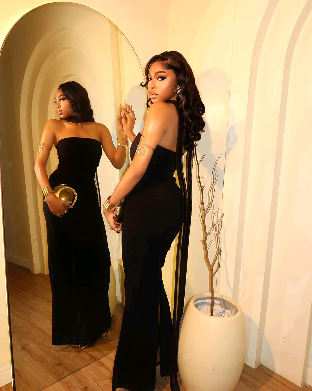 GOWN 876