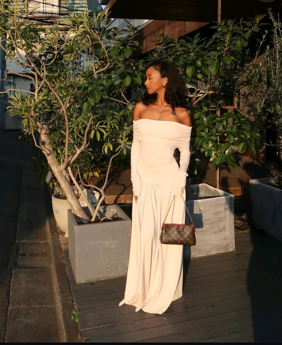 GOWN 93