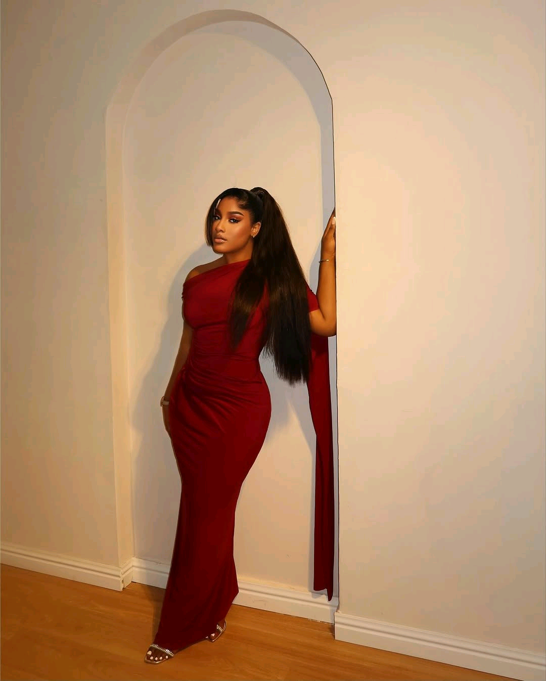 GOWN 1065