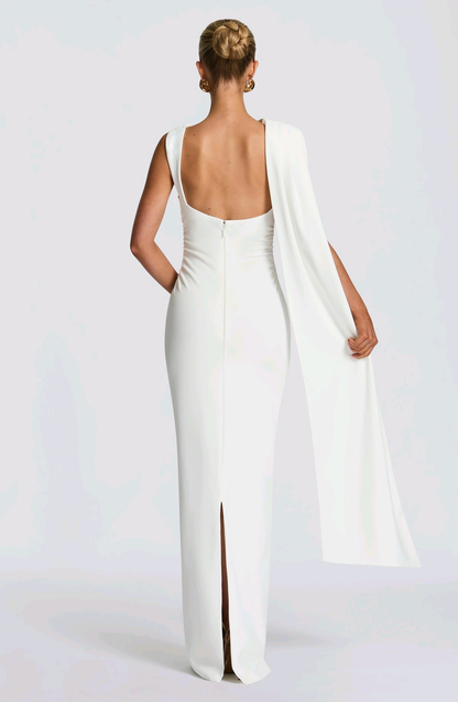 GOWN 1621