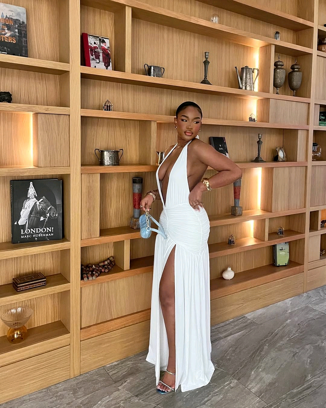 GOWN 91