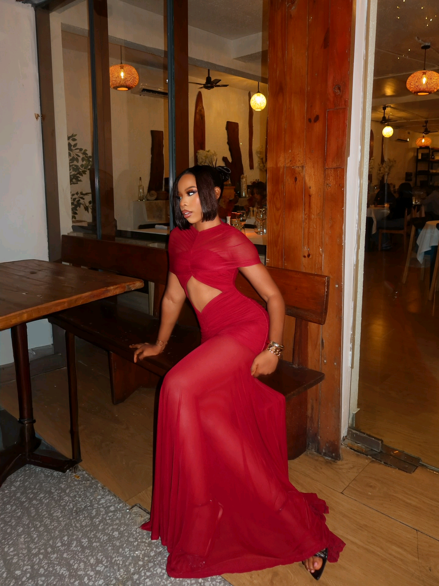 GOWN 1544