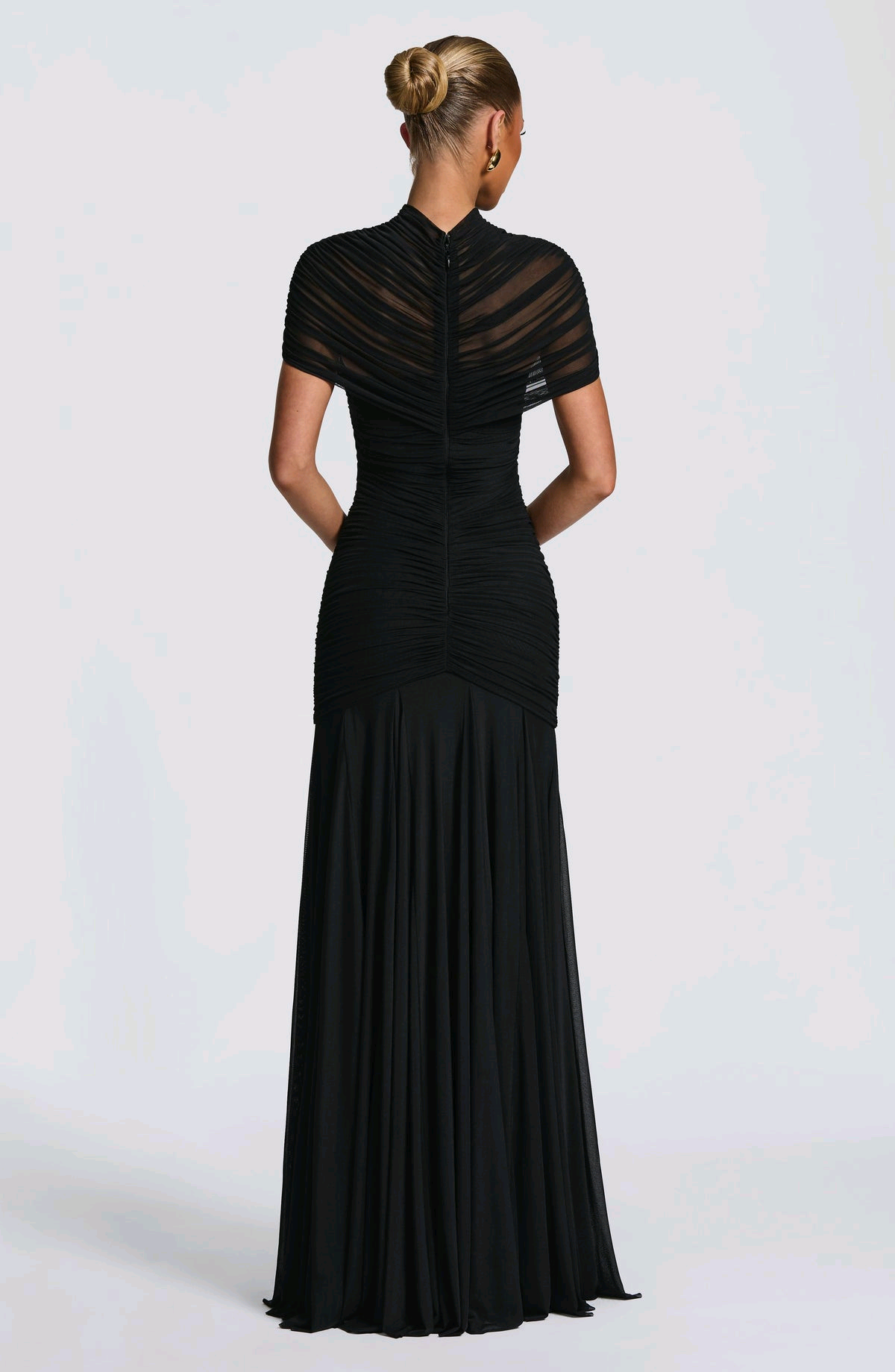 GOWN 2041